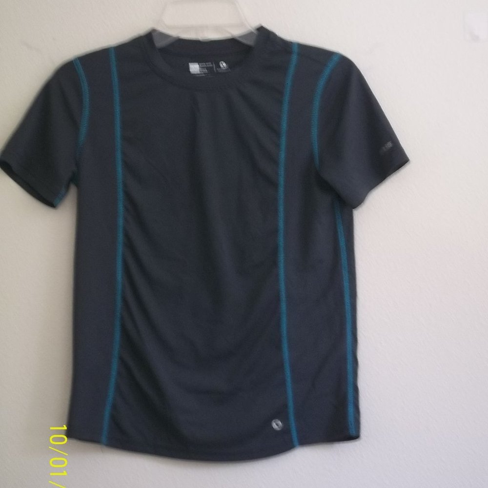 Xersion Boys L 14/16 Gray/Aqua Short Sleeved Quick Dri Athletic T-shirt